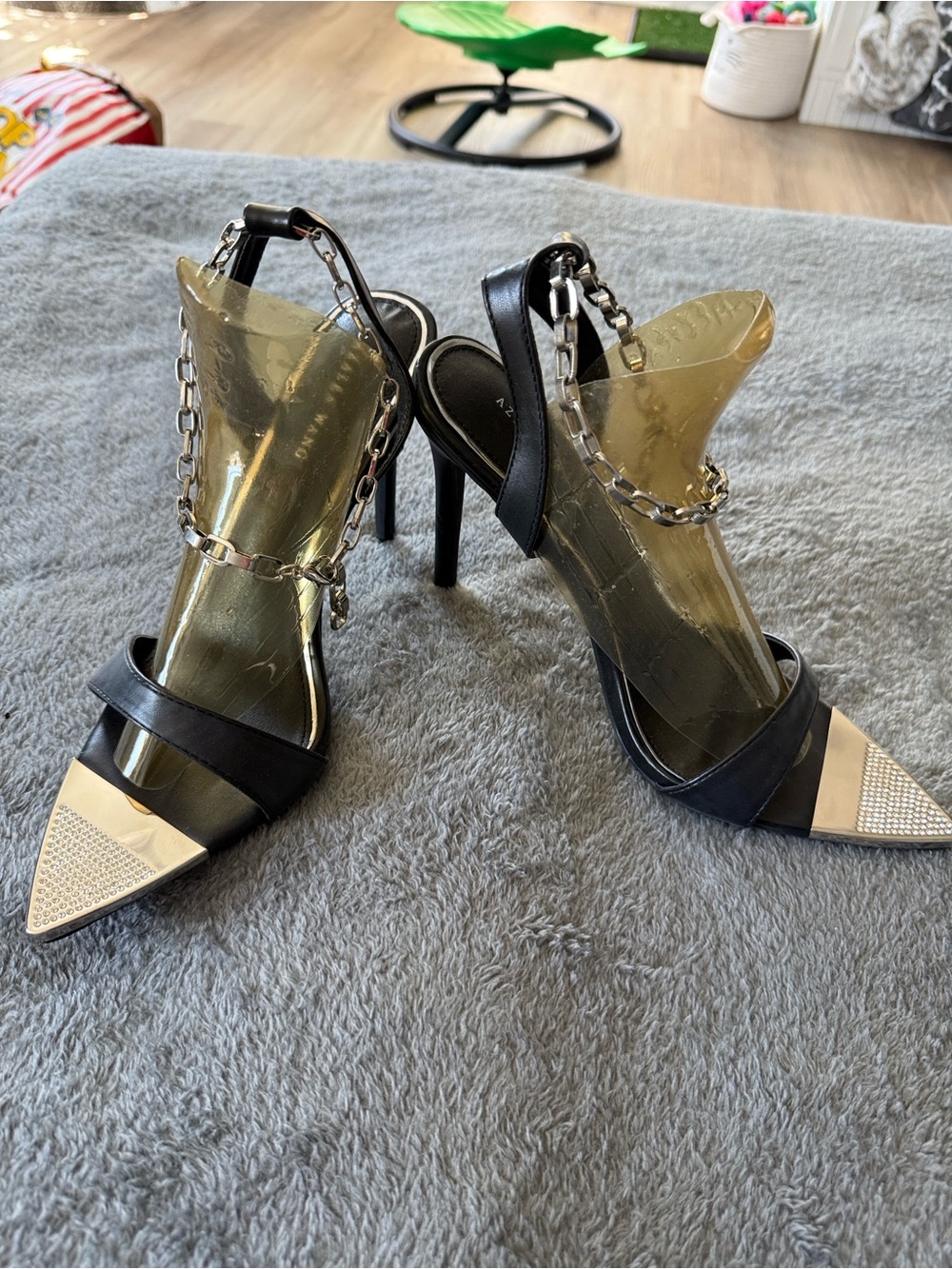 Azalea Wang Black Chain-Strap Pointed Toe Heels with Silver Cap